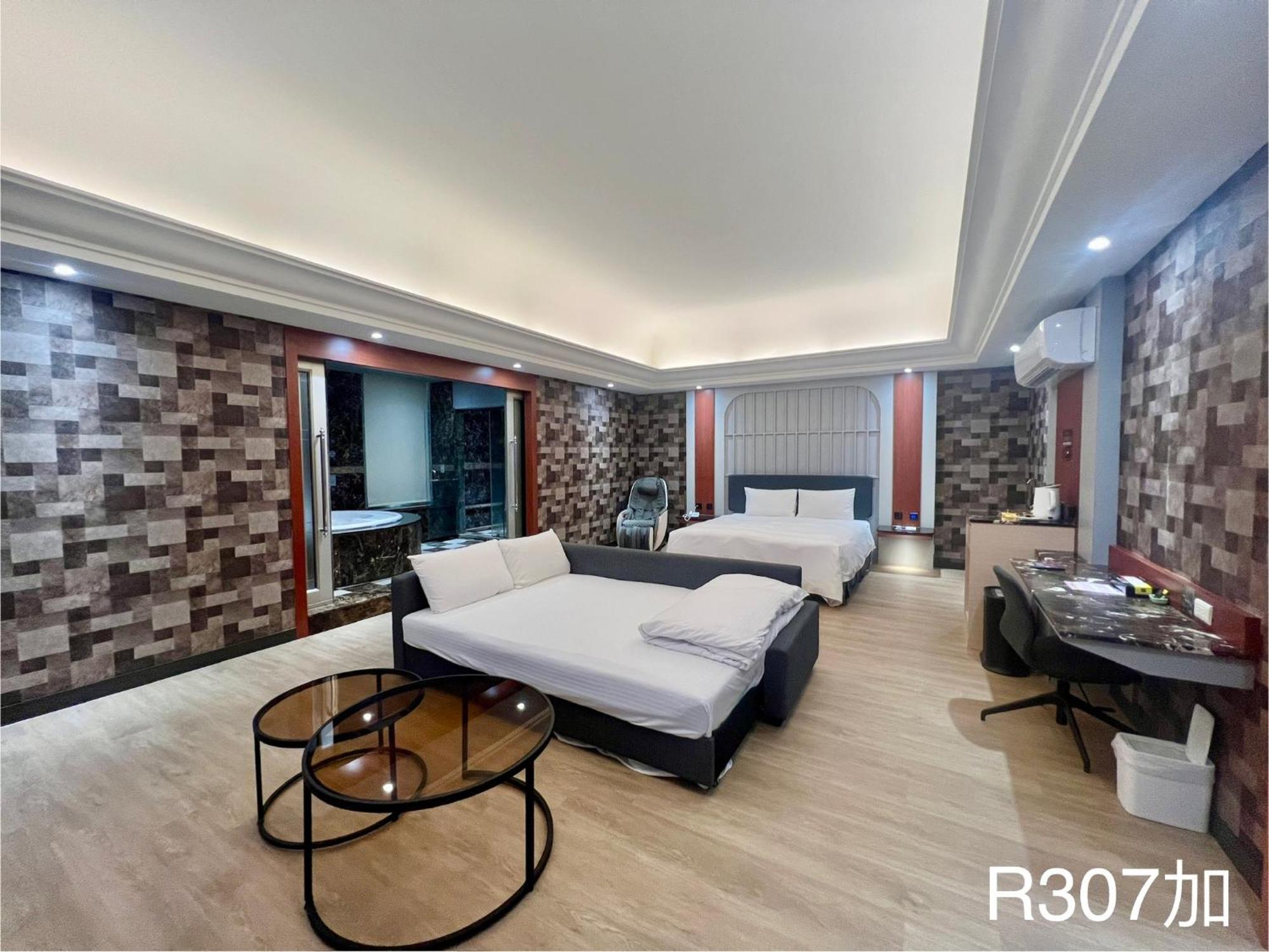 Holiday Motel Ταϊνάν Εξωτερικό φωτογραφία